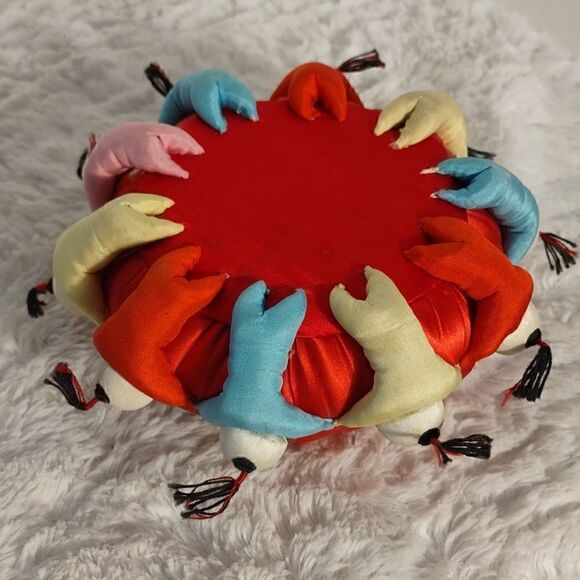 Vtg. Oriental Pin Cushion  - Picture 3 of 5